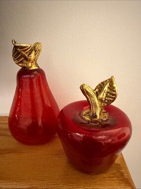 Vintage ruby red crackled glass apple & pear fruit figurines (set)